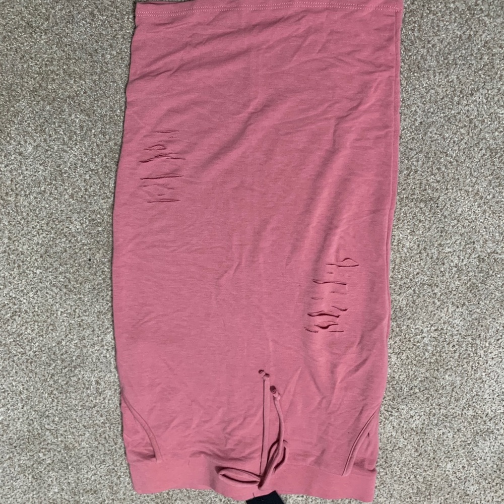 Fashion Nova bodycon mid length skirt
